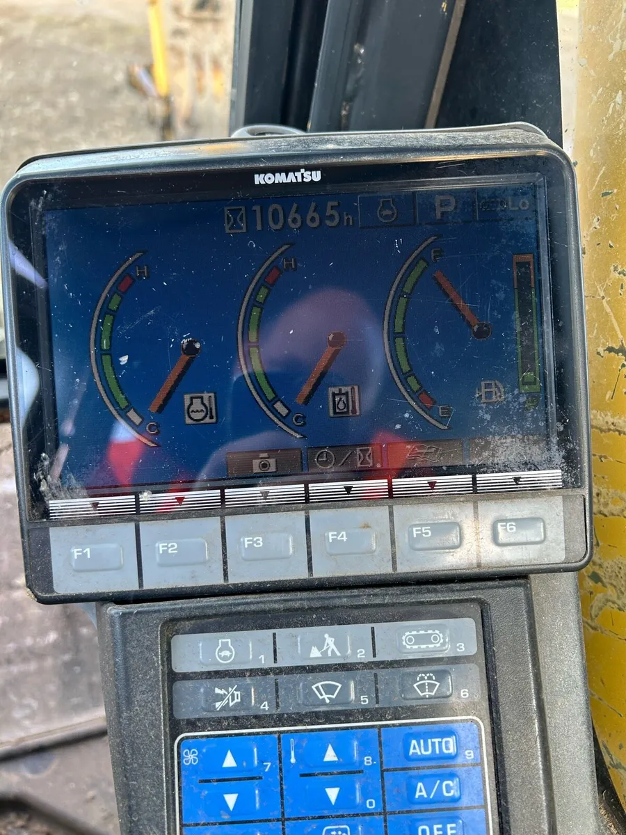 2011 Komatsu PC160 Bog Master - Image 4