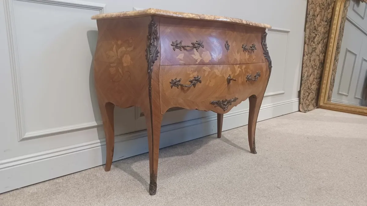Floral Marquetry French Bombe Chest of Drawers - Image 4