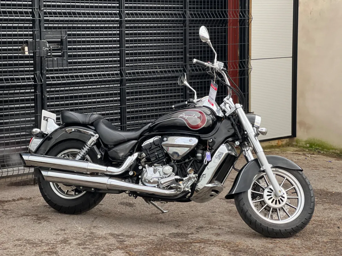 Low Mileage Hyosung GV700 - Image 1