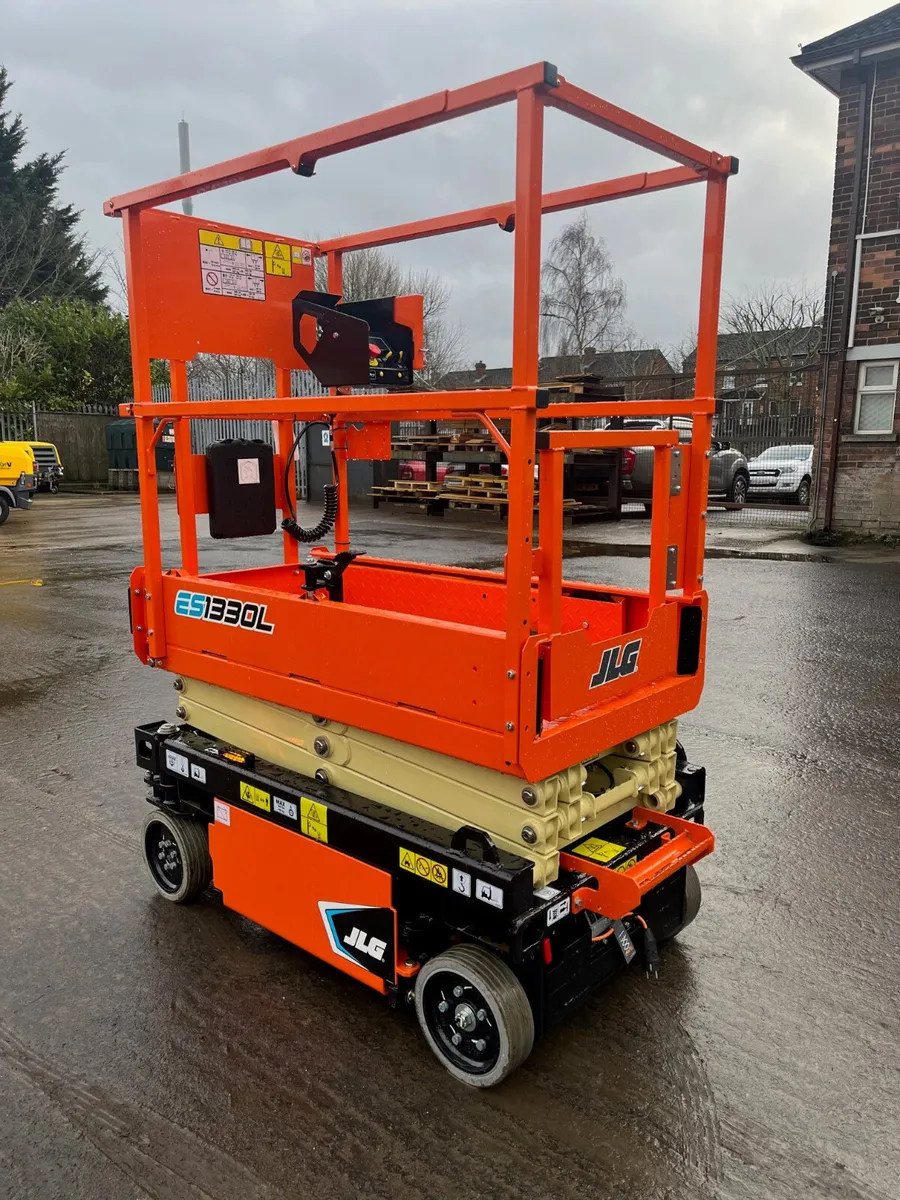 New JLG ES1330L Electric Scissor Lifts - Image 1