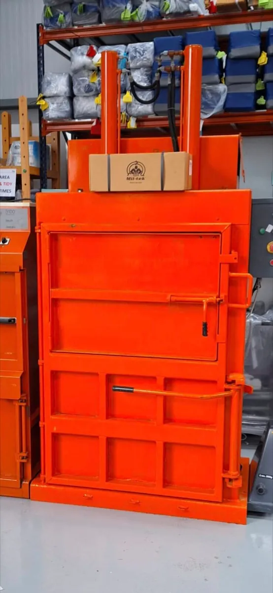 Cardboard baler compactor 150/200kg - Image 1