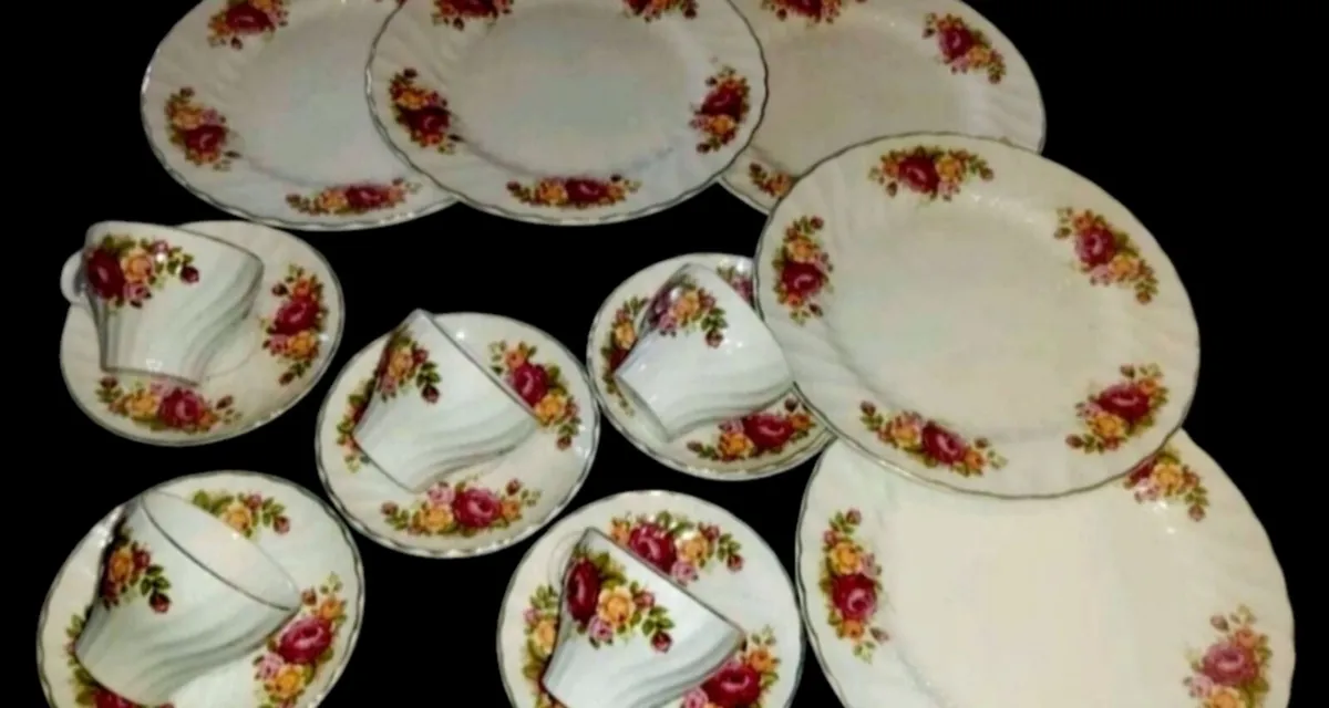 Beautiful Wood and Son Cottage Rose - Image 1