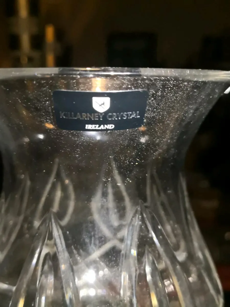 Large brass candlestick with crystal chimney - Image 2