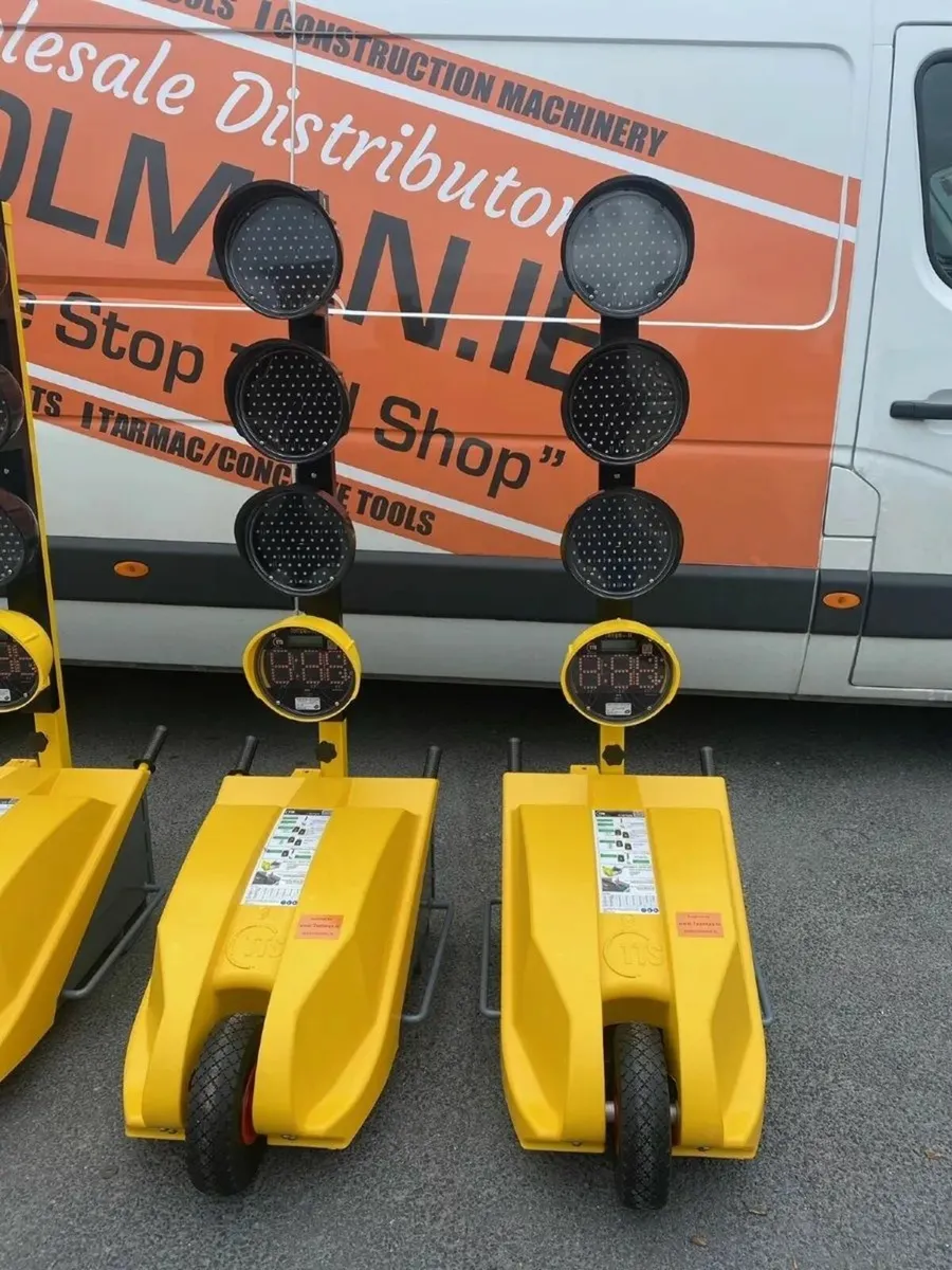 Temporary Traffic Lights at Toolman - Image 2