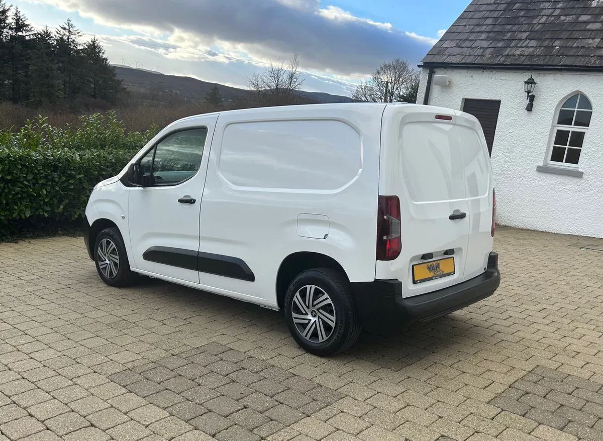 2021 (212reg) Peugeot Partner Access NO VAT - Image 4