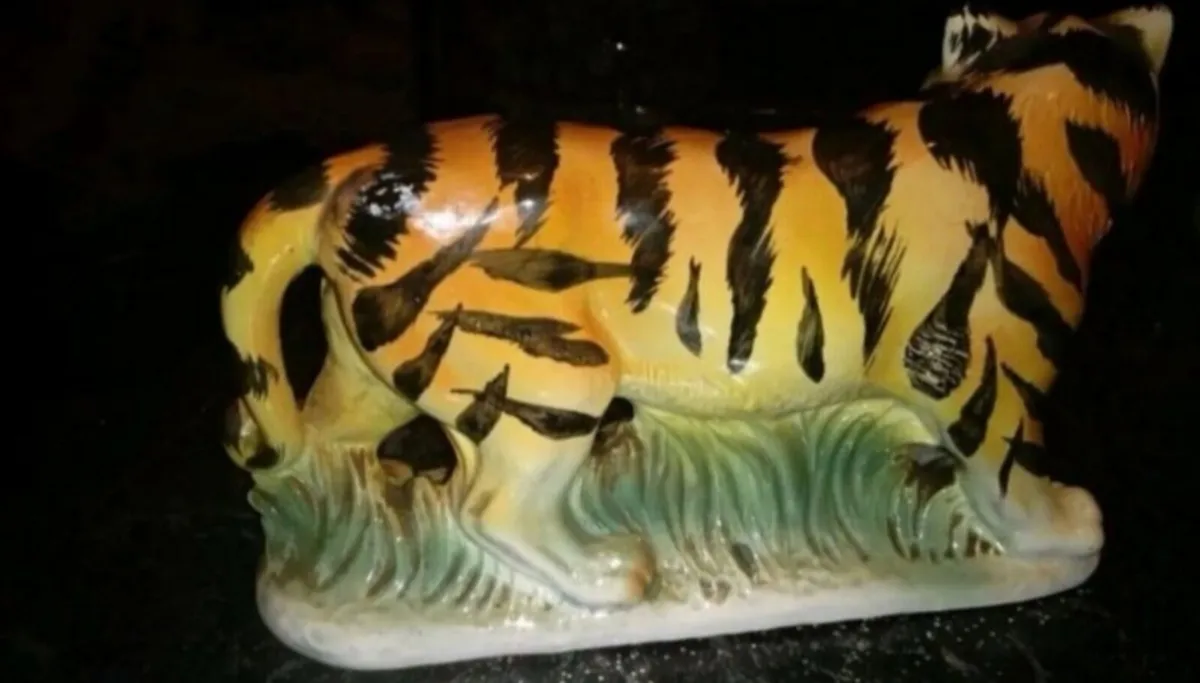 Vintage Tiger with cub - Image 2