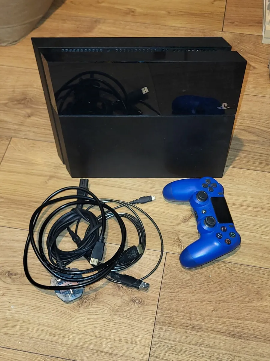 Sony Playstation 4 - Image 1