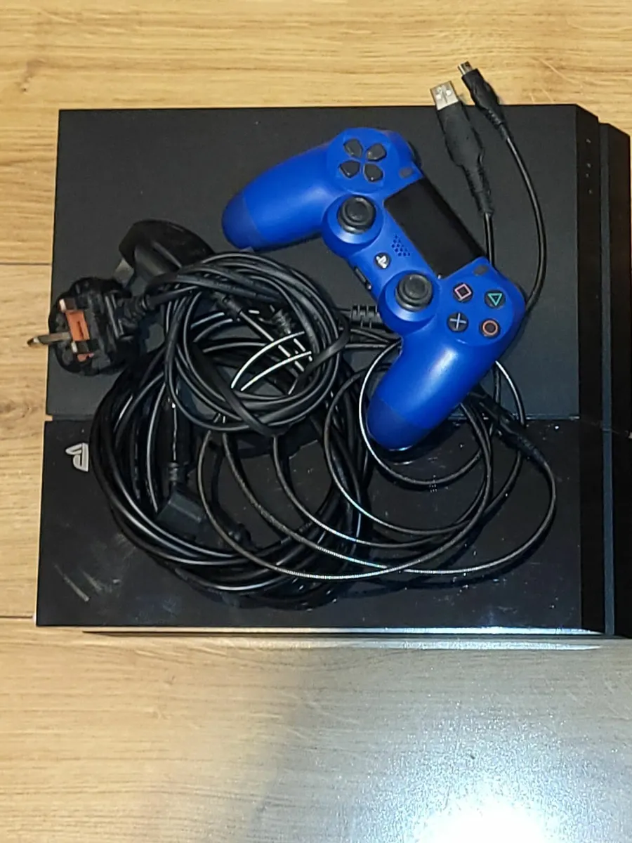 Sony Playstation 4 - Image 3