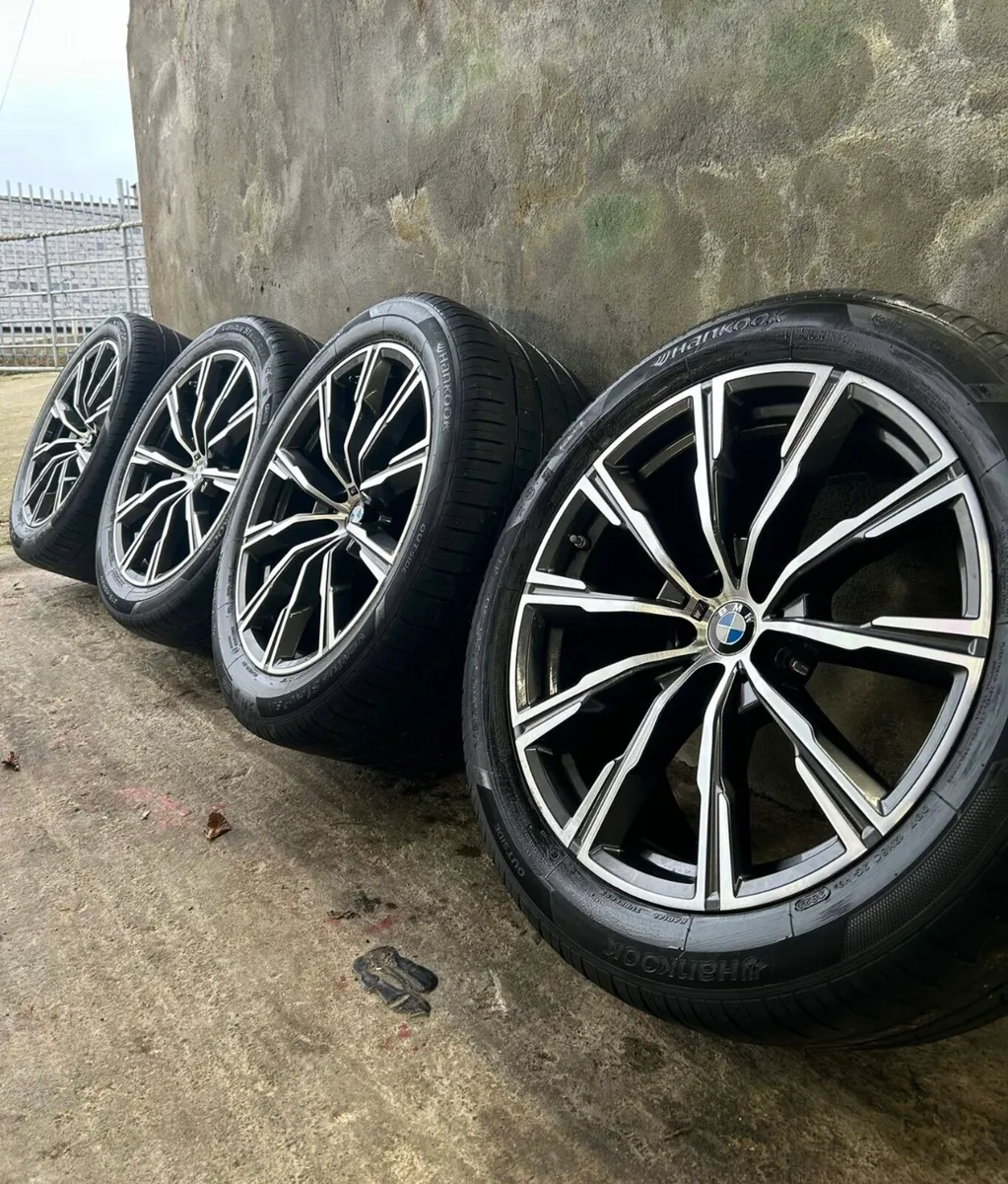 20” GENUINE BMW X5 G05 MSPORT ALLOY WHEELS & TYRES - Image 1