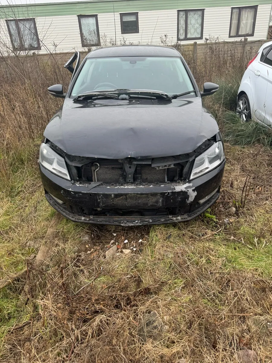 2012 vw passat diesel - Image 1