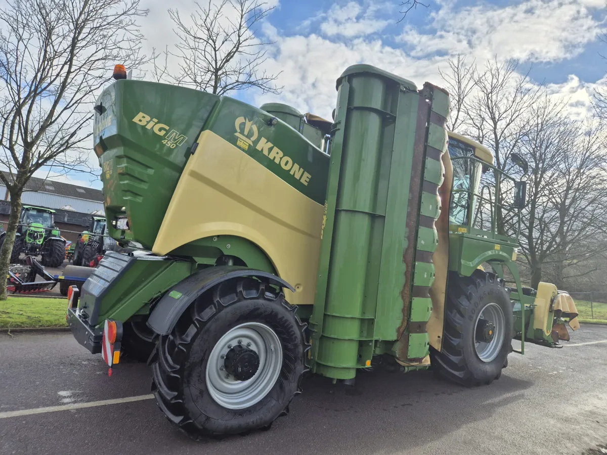 Selection of quality used BigM 450's - Image 4