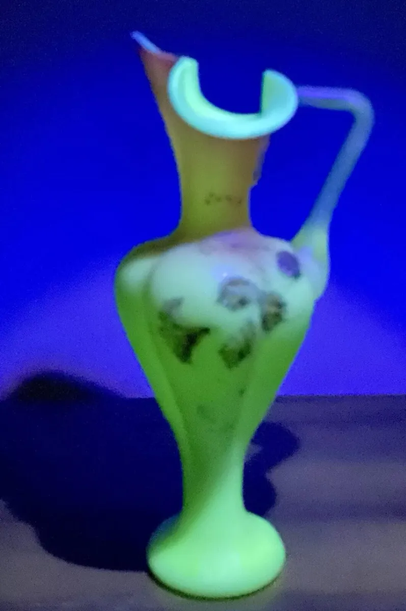 Handblown Uranium pink antique frosted glass vase - Image 1