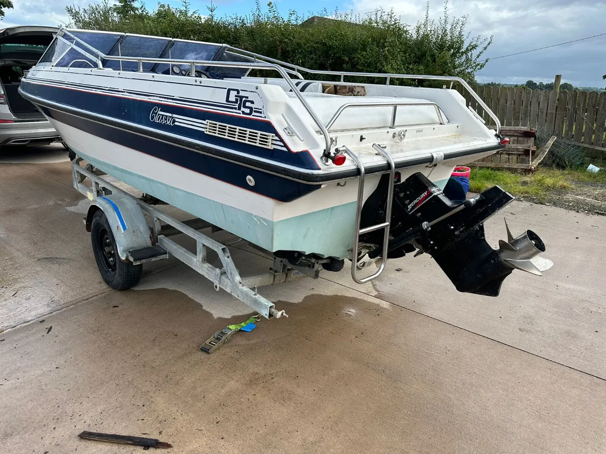 Fletcher Arrowstreak Speedboat 4.3L V6 - Image 2