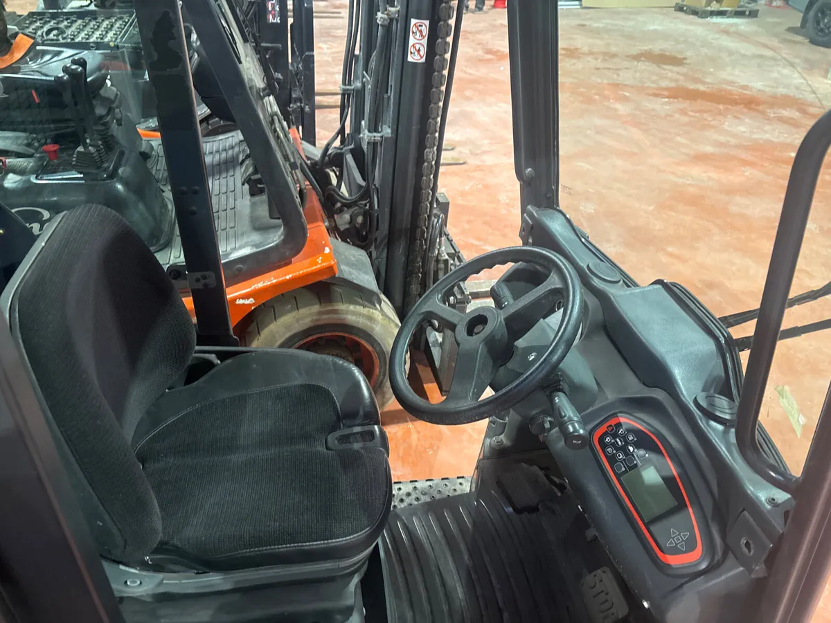 Linde W08 Tug - tractor - Image 4