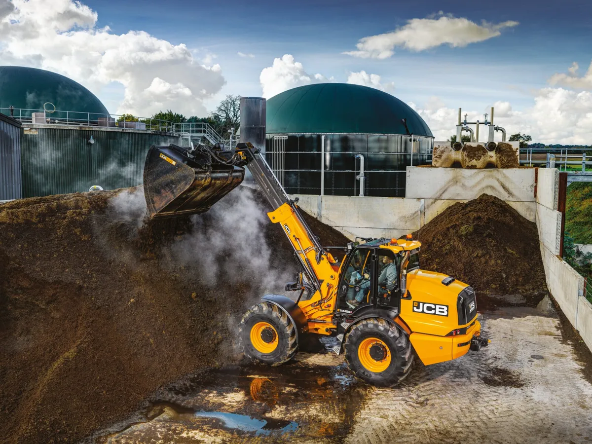 JCB TM420S AGRI Telescopic Wheel Loader 5.2m - Image 3