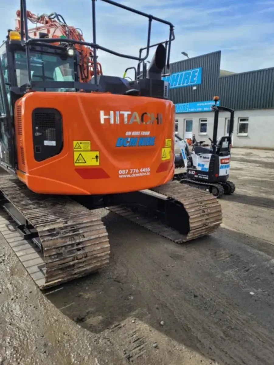 Self Drive Hire or wet hire Diggers Dumpers