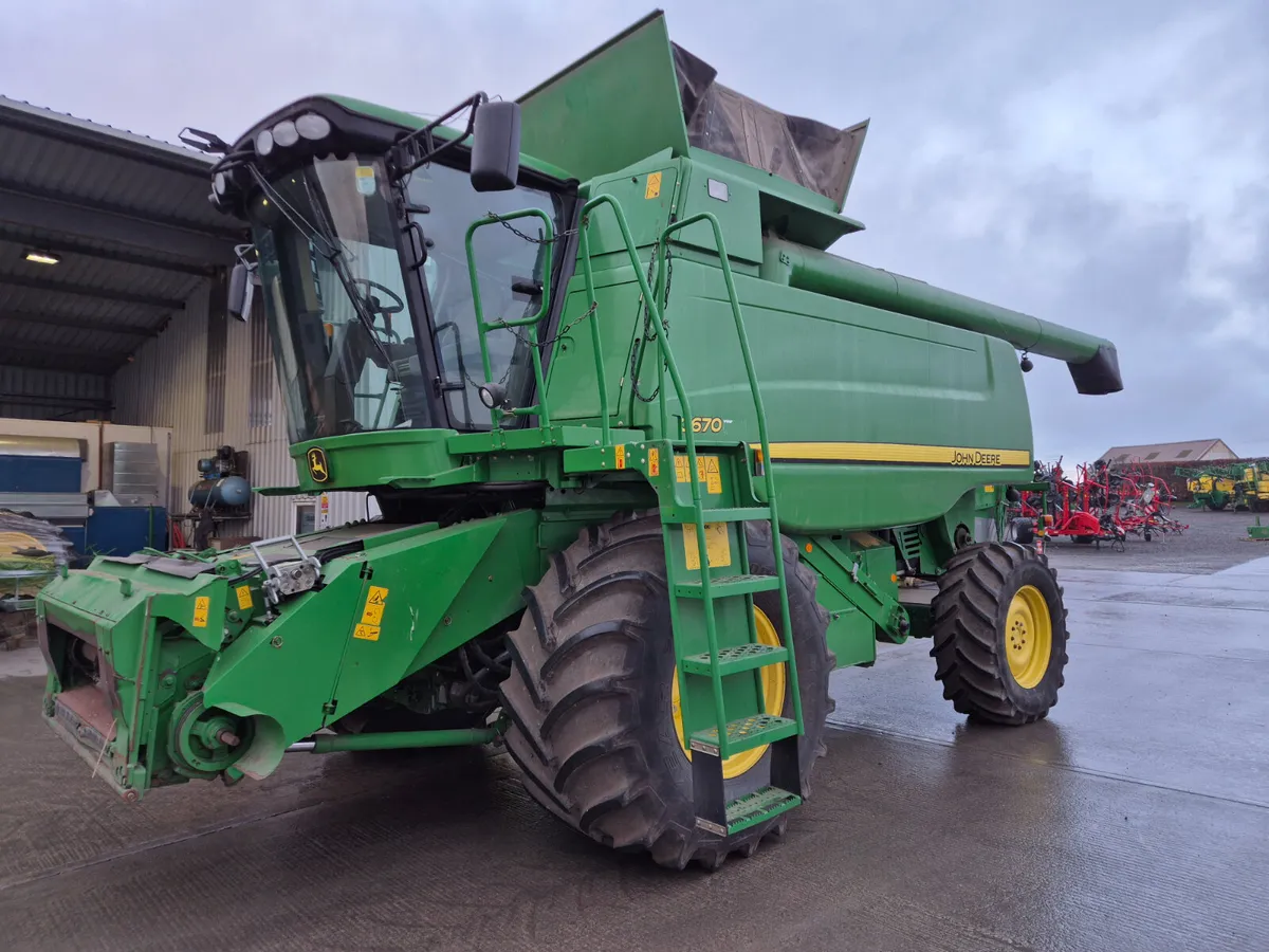 John Deere C670 2009 - Image 1