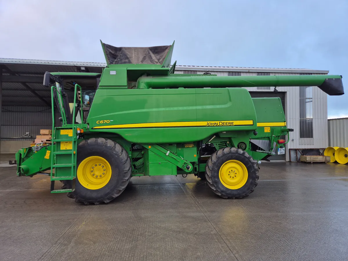 John Deere C670 2009 - Image 2