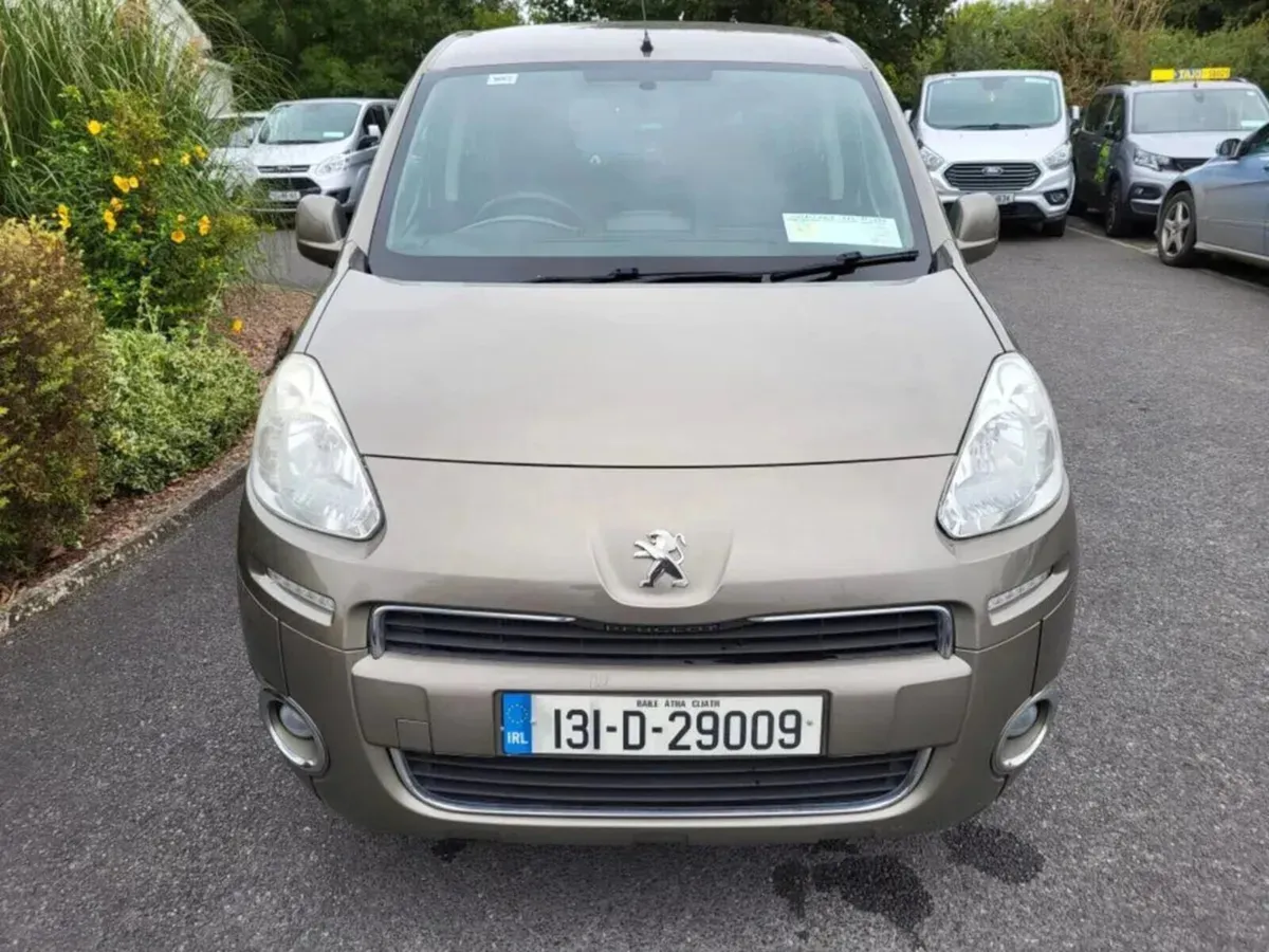 Wheelchair Car Peugeot Partner 2013 - Image 3