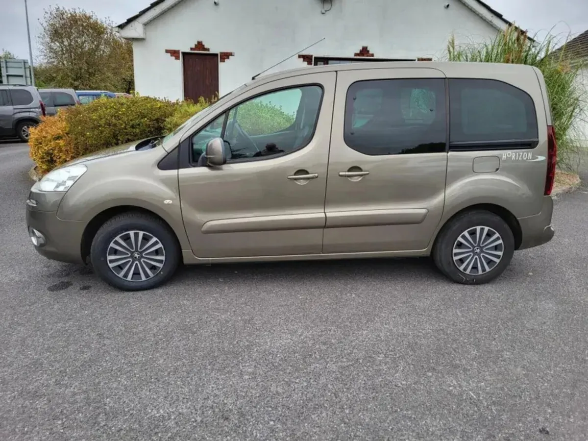 Wheelchair Car Peugeot Partner 2013 - Image 4