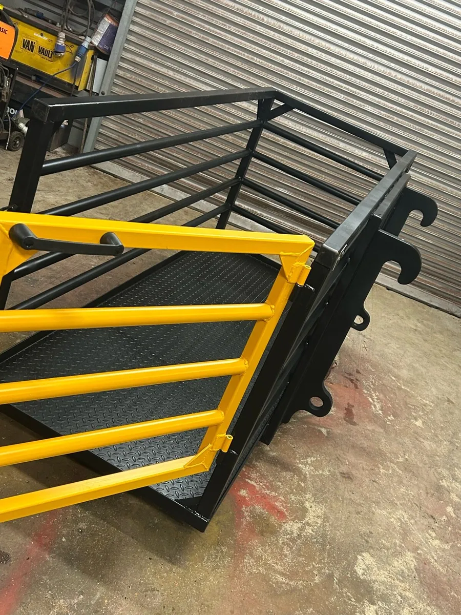 Euro bracket. Calf transport basket - Image 3