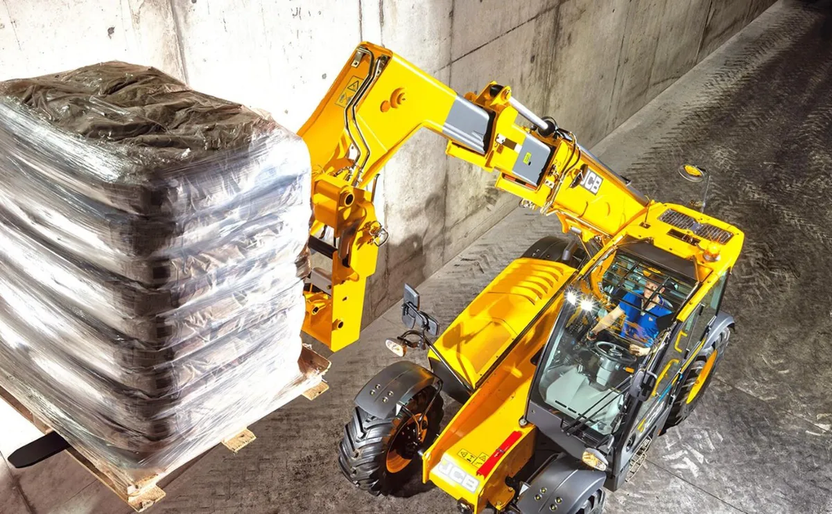 JCB 536-95 AGRI/AGRISUPER Telehandler 9.49m - Image 1