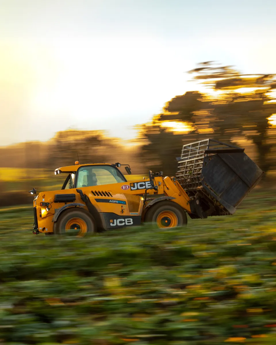JCB 542-70 AGRIPRO TELEHANDLER 7.04m - Image 4
