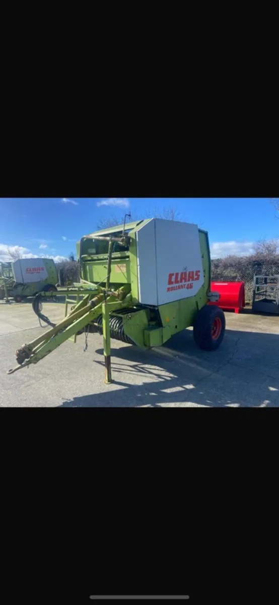 4 x CLAAS 46 Round Balers - Image 1