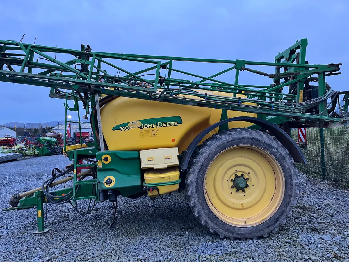 John Deere Sprayer - Image 4