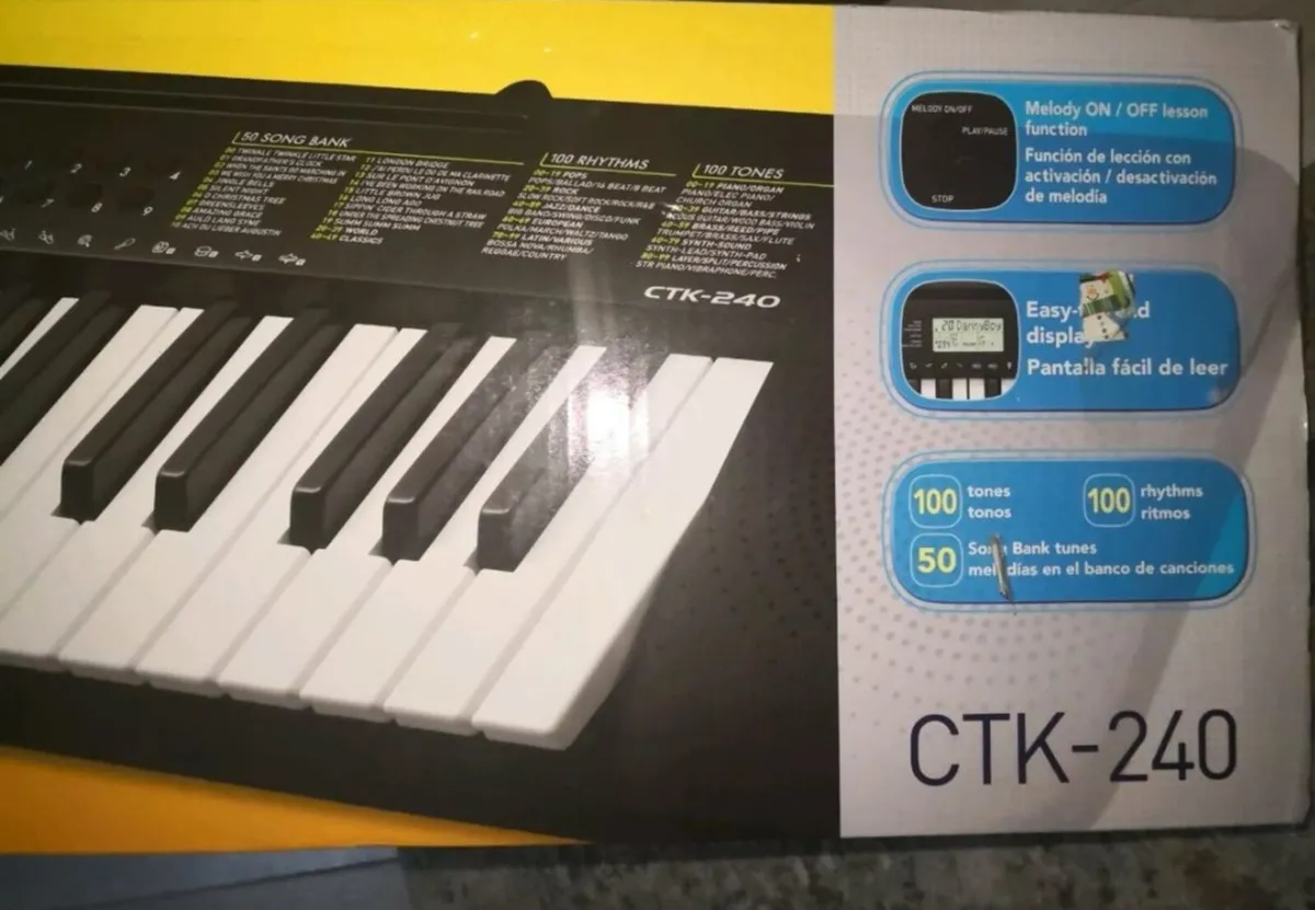 CASIO CTK 240 electronic keyboard - Image 2