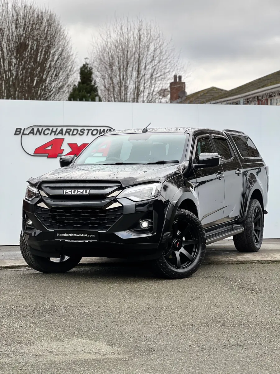 261 ISUZU DMAX COBRA LSE ONYX BLACK VATQ WARRANTY - Image 1