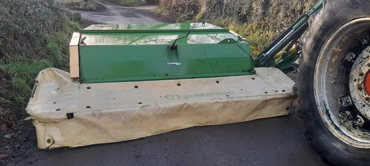 Krone 243 conditioner eight foot mower - Image 1