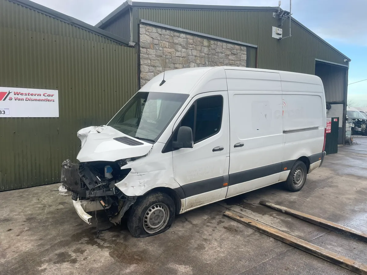 201 Mercedes sprinter rwd for dismantling