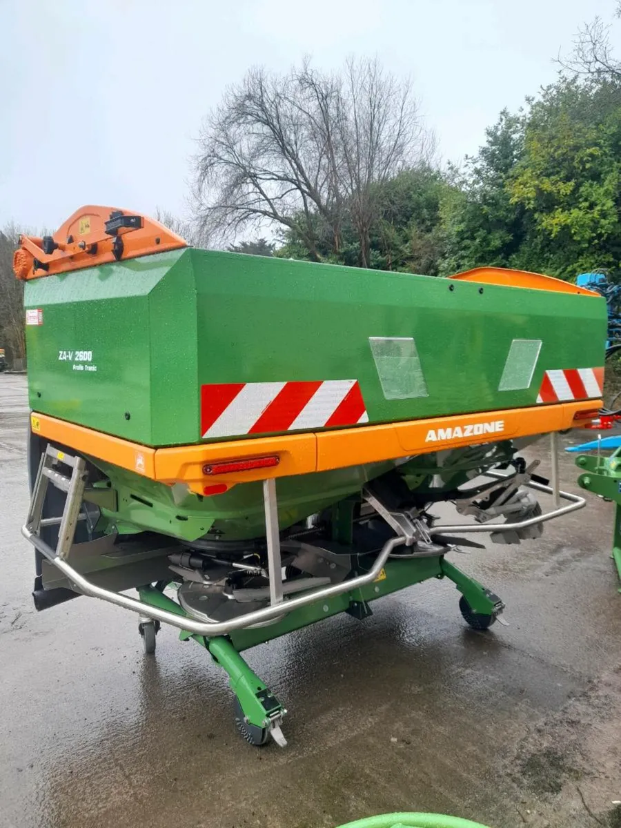 New Amazone Fertiliser Spreaders - Image 4