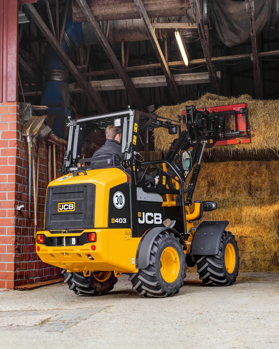 JCB 403 AGRI / 403 AGRIPLUS Wheeled Loader - Image 1