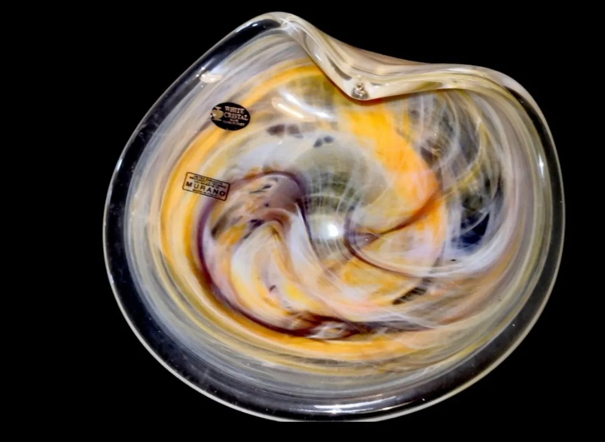 New Murano pedestal bowl with label - Image 1