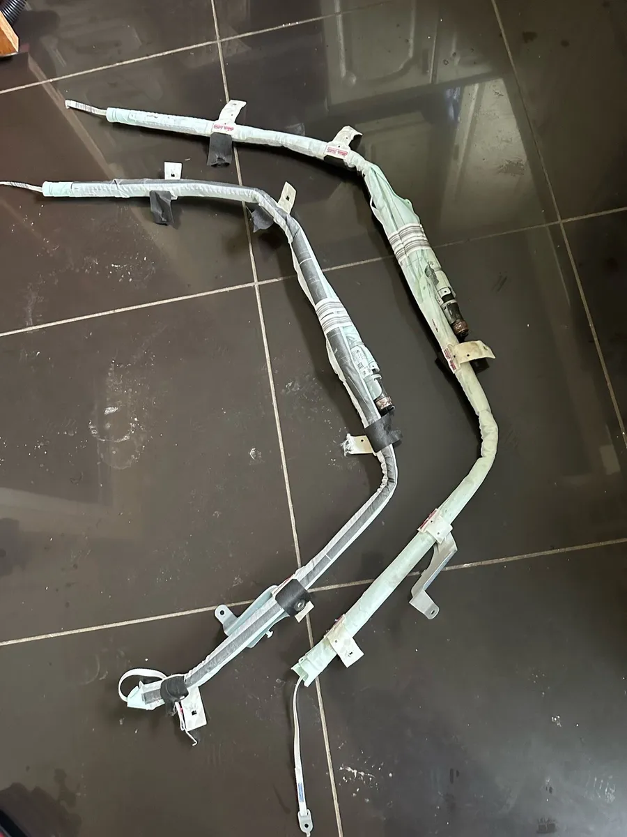 Bmw X5 G05 breaking for parts - Image 2