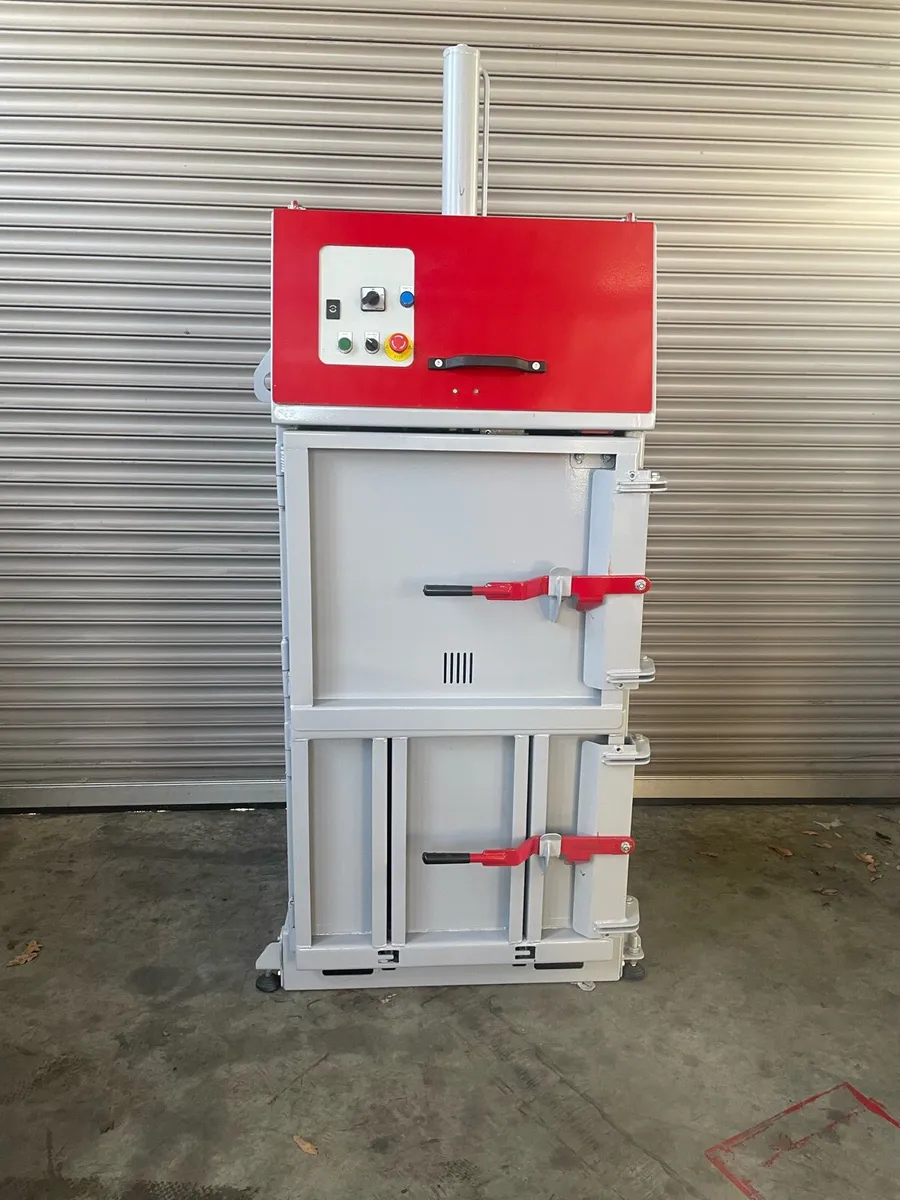 Cardboard/Plastic Baler - Image 1