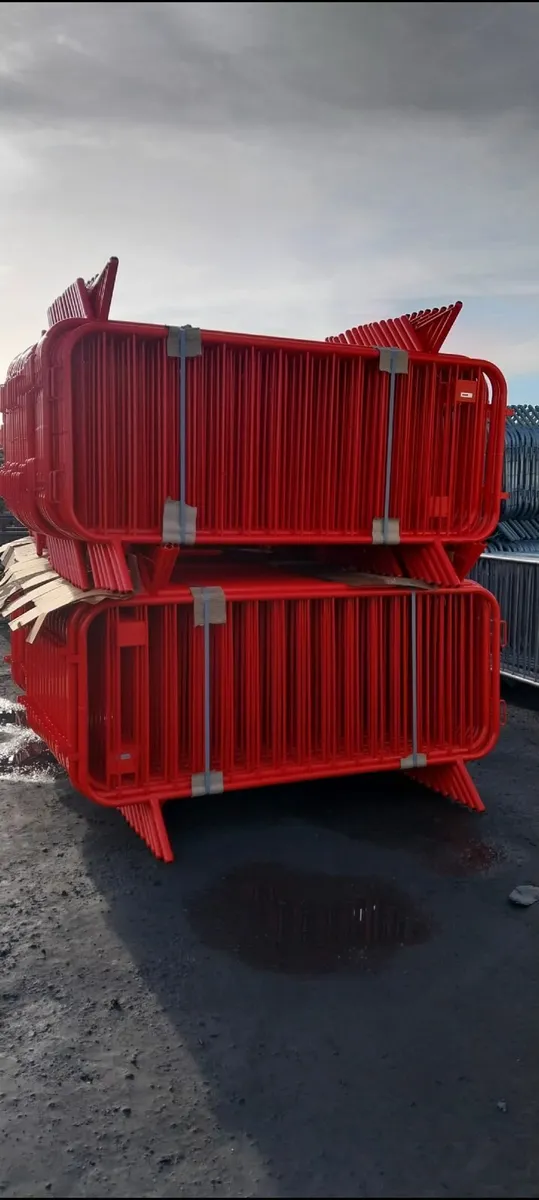 Barrier Hire - Image 2