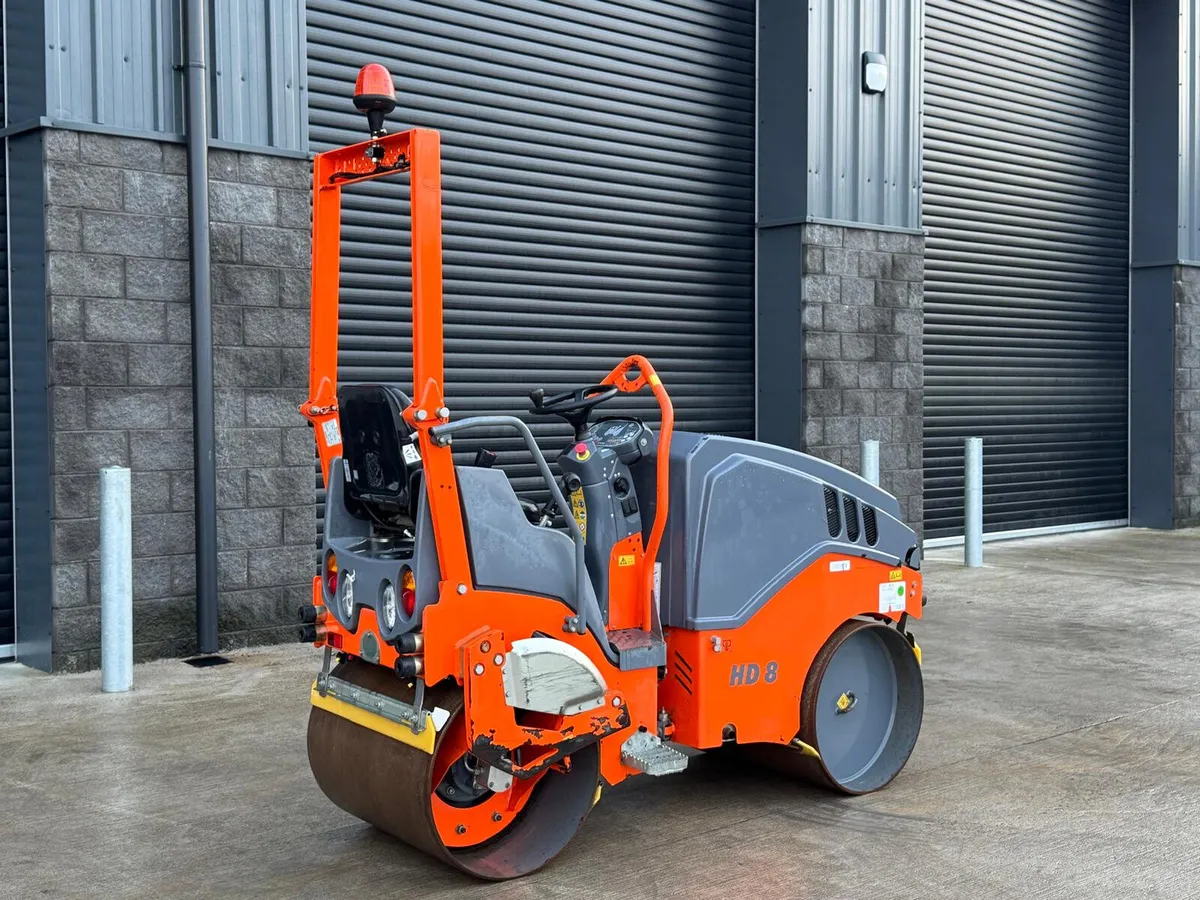 2021 Hamm HD8 VV Roller - Image 2