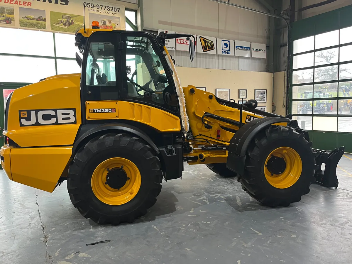 JCB 320s - Image 4