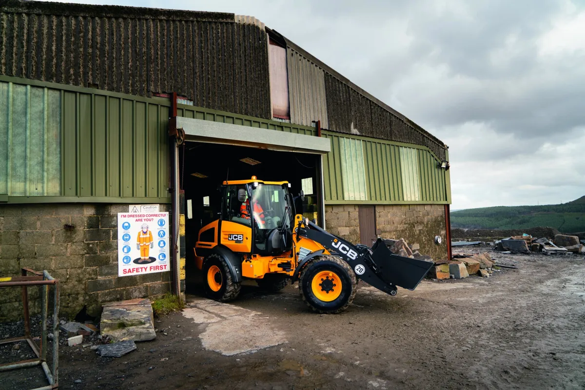 JCB 409 AGRI Wheel Loader 3.1m - Image 4