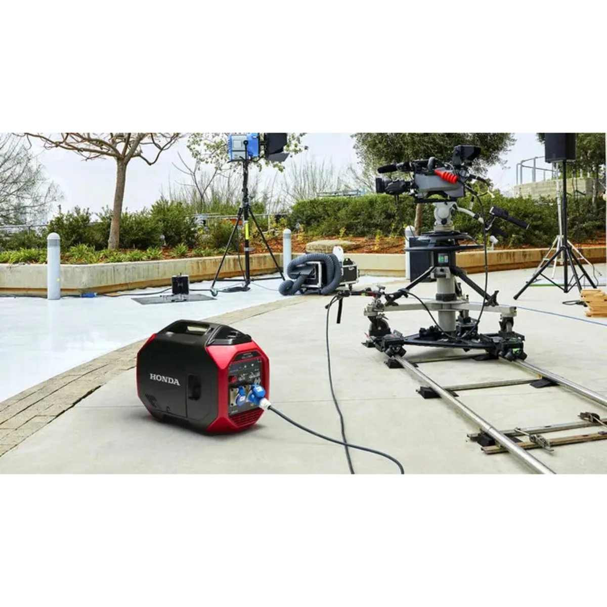 Honda EU32i Inverter Generator - Image 4