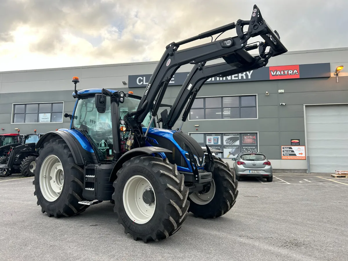 Valtra N135A G5s Loader - Image 1