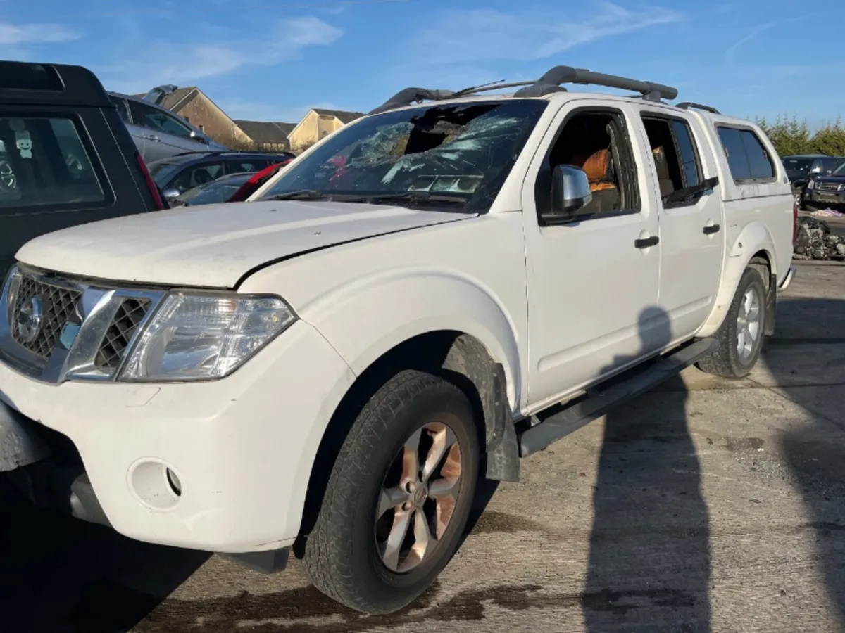 132 Nissan Navarra 2.5 BREAKING ONLY - Image 1
