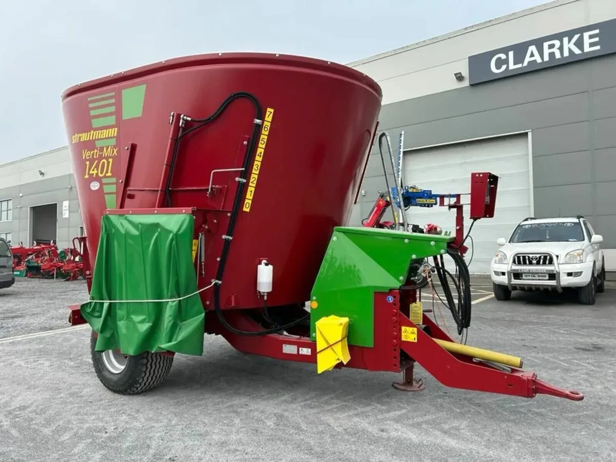Strautmann 1401 Verti-Mix Diet Feeder - Image 3