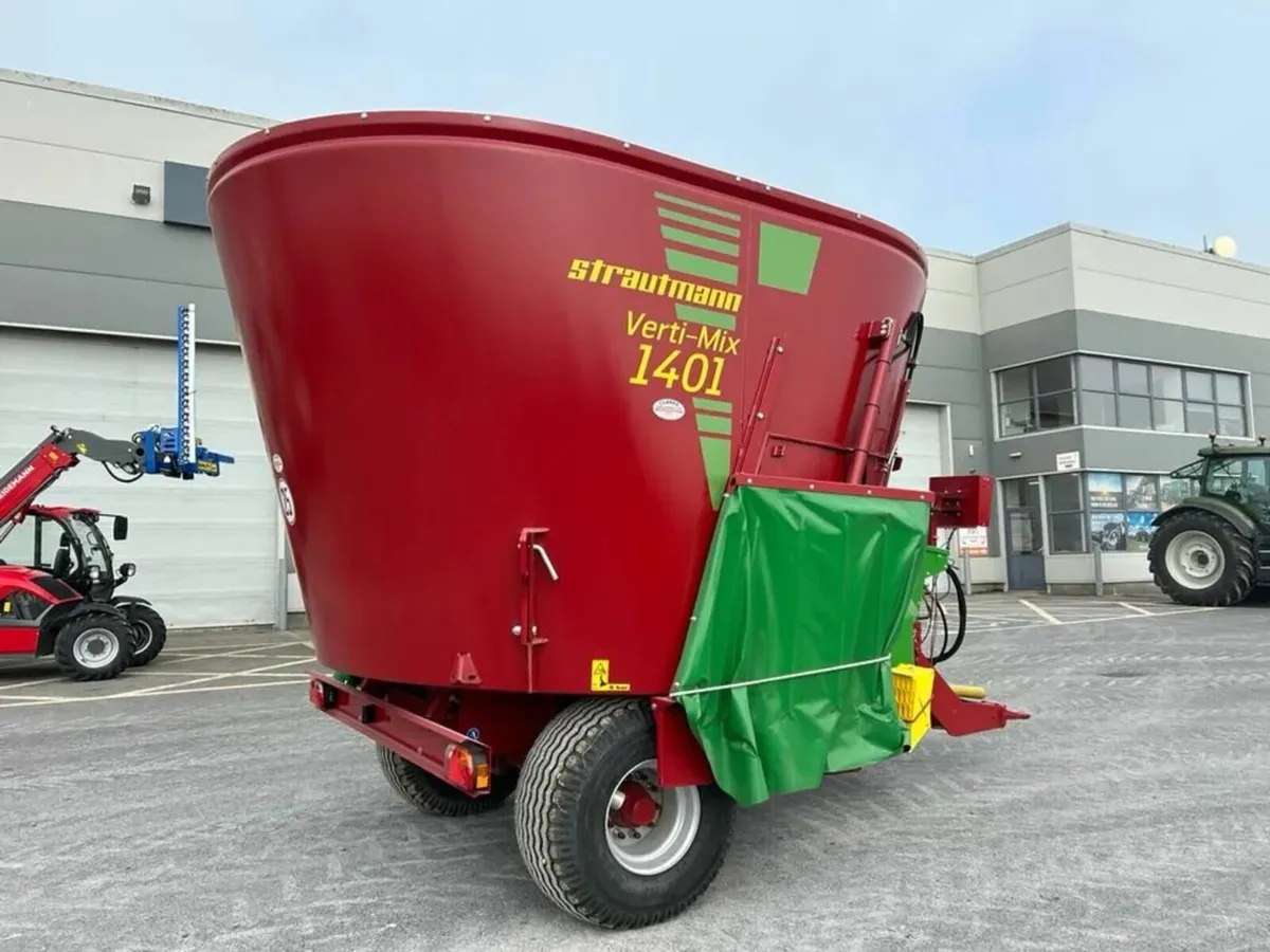 Strautmann 1401 Verti-Mix Diet Feeder - Image 2