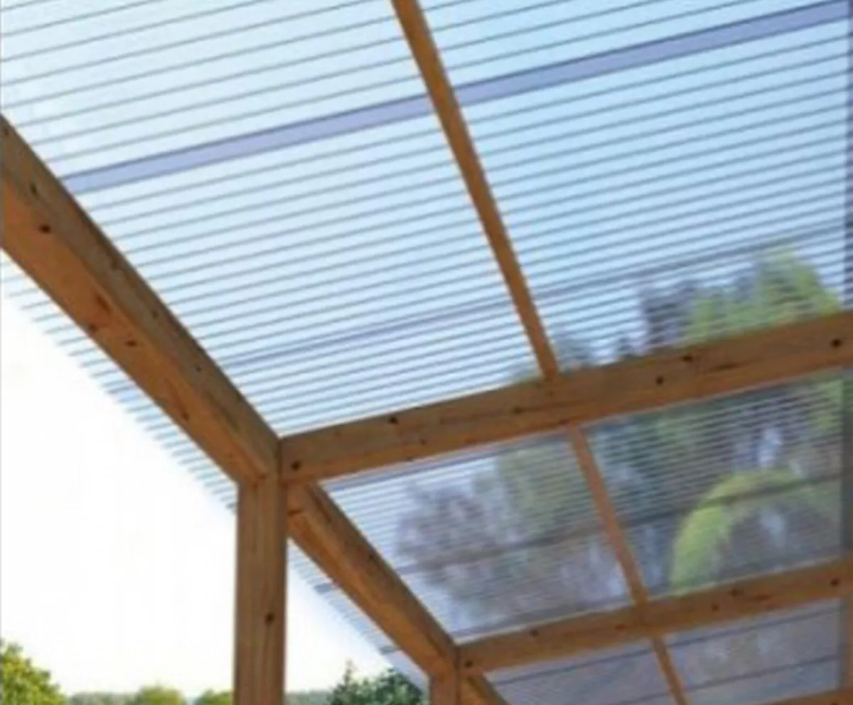 Clear polycarbonate sheeting - Image 1