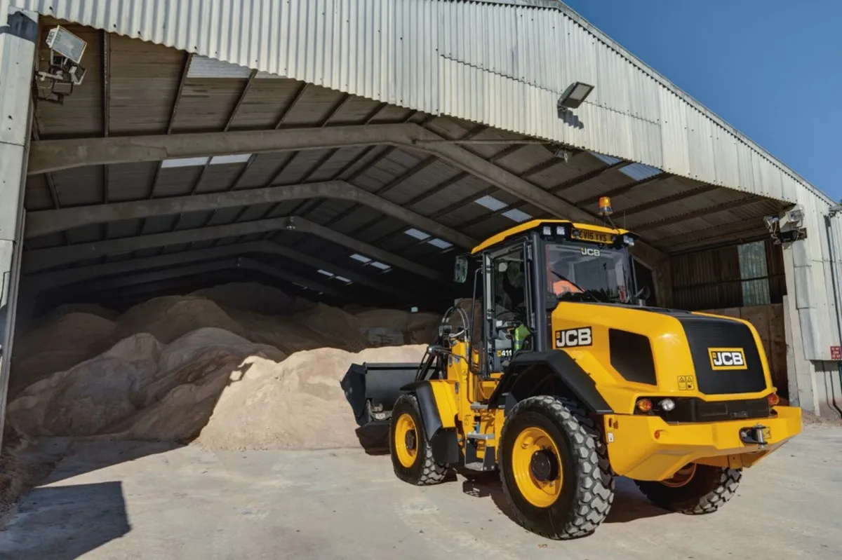 JCB 411 AGRI Wheel Loader 3.34m - Image 2