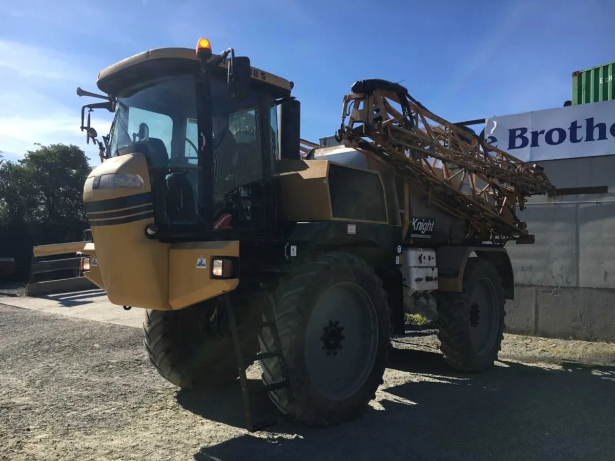 Challenger Self Propelled Sprayer - €27,500 + VAT - Image 3